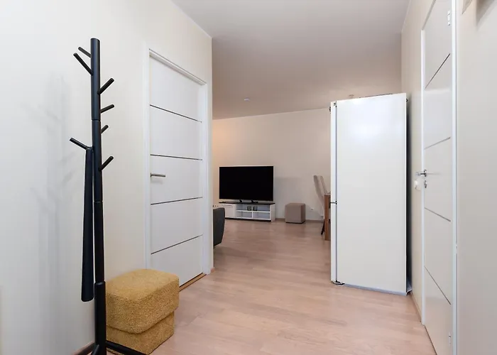 Padriku Apartment With A Balcony,Near To Central,Self Check In 24 7,Free Parking