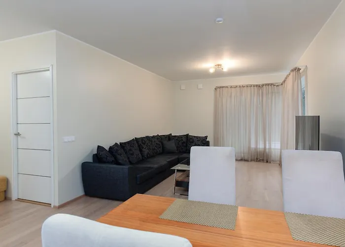 Padriku Apartment With A Balcony,Near To Central,Self Check In 24 7,Free Parking